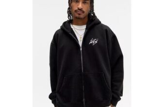 Iets frans… Black Script Embroidered Zip-through Hoodie
