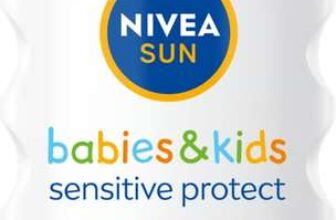 3x NIVEA SUN Kids Protect & Sensitive Spray (200ml) Sunscreen Spray with SPF 50, Kids Suncream for Sensitive Skin