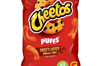 Cheetos Puffs Sweet and Spicy Flamin Hot Multipack Crisps 6x13g (S&S £1.12 – £1.06)
