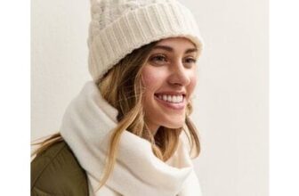 Cream Cable Knit Faux Fur Pom Pom Bobble Hat