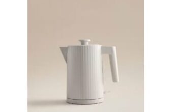 Cream Ribbed Fast Boil Kettle 1.7L