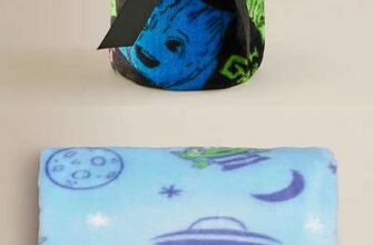 Disney Groot Fleece Blanket 120cm x 150cm / Toy Story Aliens Fleece Blanket 70 x 100cm £3.50 Free C&C