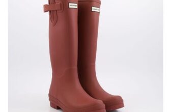 Hunter Merlot Highgrove Tall Side Adjustable Wellies ( size 6.5 only )