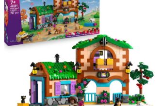 LEGO Friends Pony Ranch & Stable 42654