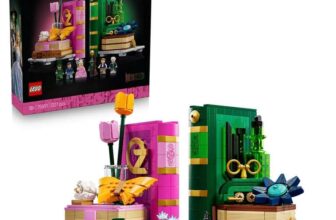 LEGO Wicked 75691 Glinda & Elphaba Bookends Set £94.99 // 75685 Emerald City Wall Art Set for Adults £99.99 Free C&C
