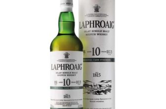 Laphroaig 10 yr old Cask Strength Single Malt Whisky 70cl 58.5%