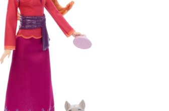 Mattel Disney Frozen Anna Fashion Doll & Wolf Cub Figure with 4 Accessories Including Animal Bed & Blanket, Inspired by Animals of Arendelle, JFG17