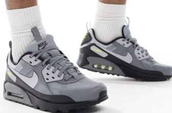 Nike Air Max 90 Drift trainers in grey, black and green Womens