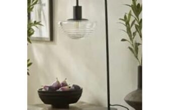 Ribbed Crescent Table Lamp