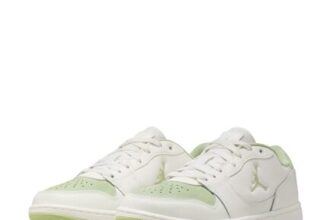Air Jordan Womens Low-Top Trainers