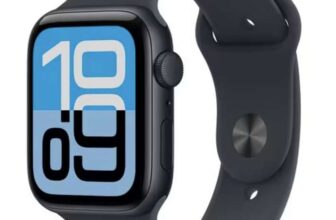 Apple Watch SE 3 GPS, 40mm in Midnight or Starlight (with code)