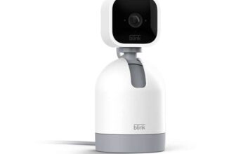 Blink Mini Pan-Tilt Camera Rotating indoor plug-in pet security camera, two-way audio, HD video, motion detection, Alexa enabled (White)