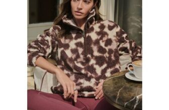Chocolate Brown/Pink Leopard Soft Touch Cosy Teddy Borg Quarter Zip Fleece