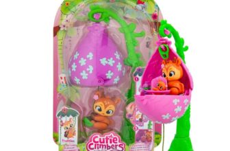 Cutie Climbers Family Pack Fruitties Dara Flower House with 1 Pet to Collect climbing and with puppy