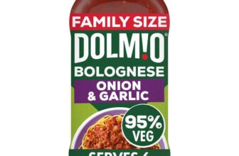 Dolmio Bolognese Onion and Garlic Pasta Sauce Family Size Jar 675g (5% voucher Subscribe & Save)