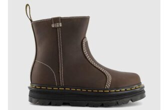 Dr. Martens Zebzag Rigger Boots Dark Brown Wyoming