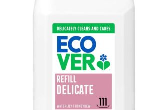 Ecover Delicate Laundry Detergent Refill, Laundry Washing Liquid, Fresh Waterlily & Honeydew Scent 1 x 111 Washes, 1 x 5L