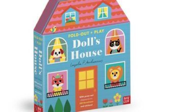 Fold-out Play: Dolls House