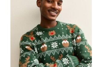 Green Regular Reindeer Pattern Christmas Jumper