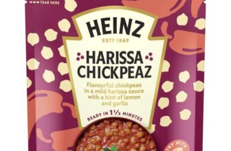 HEINZ Harissa Chickpeas with Peppers and Garlic – Meal for One, Made From Natural Ingredients, Source of Protein, 250gr (Pack of 6)