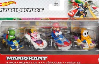Hot Wheels GWB38 Mario Kart Die-Cast Character Replicas in 4-Pack