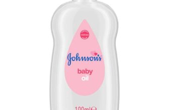 Johnsons Baby Oil (1 x 100ml), Gently Hydrates Delicate Skin, Locks In Moisture, Hypoallergenic Baby Oil Free From Dyes, Parabens