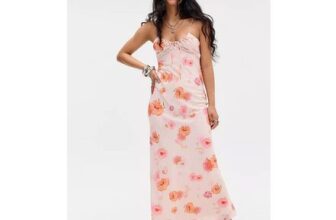 Kiss the Sky UO Exclusive Juliette Floral Maxi Dress
