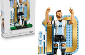 LEGO Editions Lionel Messi Football Legend Toy – 3D Figure Display Model Kit – DIY Kids Room Decor – Gift for 12 Year Old Boys, Girls & Adult Sports Fans – 43015