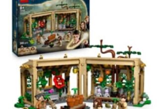 LEGO Harry Potter Hogwarts Castle: Herbology Class 76445