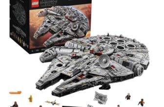 LEGO Star Wars 75192 Ultimate Collector Series Millennium Falcon Set