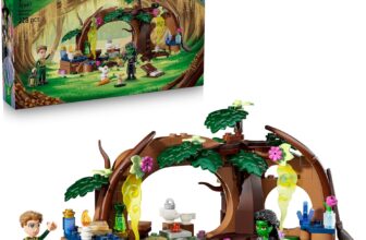 LEGO Wicked Elphabas Retreat – Forest Building Toy with 2 Mini Dolls & 2 Animal Figures plus Accessories – Gift for 7 Year Old Girls & Movie Fans – 75687