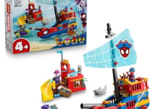 LEGO ǀ Marvel Team Spidey Pirate Ship, With Ship Model, 2 Boats & 4 Minifigures 11208