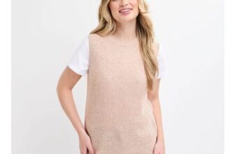 Ladies Knitted Vest