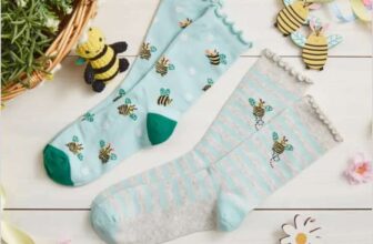 Ladies Pack of 2 Bee Socks – Free C&C only