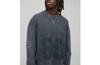 Man Oversized Boxy Washed Waffle Applique Varsity Long Sleeve T-Shirt
