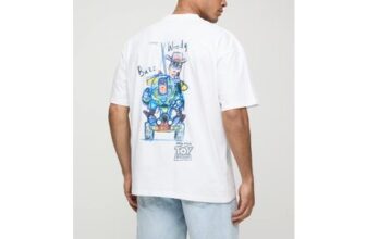 Man White Oversized Extended Neck Disney Toy Story License T-Shirt
