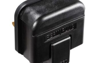 Masterplug HDPT13B-MP Heavy Duty 13 Amp Rewireable Plug, 57.5 x 48 mm, Black