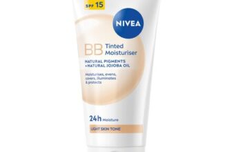 NIVEA BB Tinted Moisturiser SPF 15 Light, 3x50ml