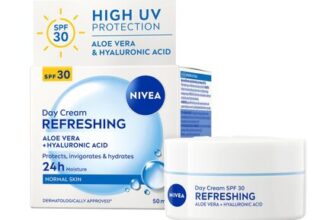 NIVEA Refreshing Day Face Cream SPF 30 (50ml)