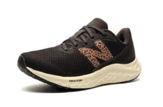 New Balance Fresh Foam V4 Womens Wide Fit Running Shoes