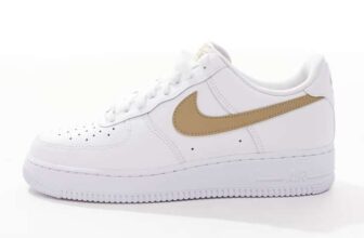 Nike Air Force 1 07 trainers in white and beige – Selected Sizes from 5.5 to 12 w/code