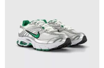 Nike Air Max Moto 2k Trainers