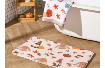 OHS Autumnal Gonk Print Foam Bath Mat – Natural