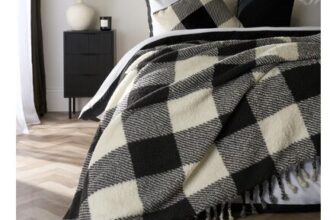 OHS Gingham Tassel Throw – Monochrome