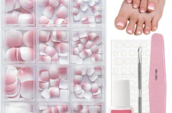 Ombre French False Toenails Kit, 240 PCS Square Short Press on Nails for Toe, Gradient Pink French Fake Toe Nails, Soft Gel Pink Tip Stick on Toenails with Glue for Easy Nail Art, Suitable for Women