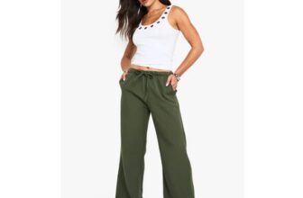 Petite Woven Elasticated Waist Straight Leg Trousers