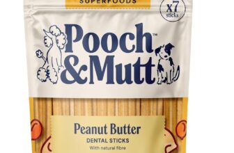 Pooch & Mutt – Peanut Butter Dog Dental Sticks (Regular Sticks), Dog Dental Chew, for Teeth and Gums Cleaning, 1 pack of 7 sticks (packaging may vary)