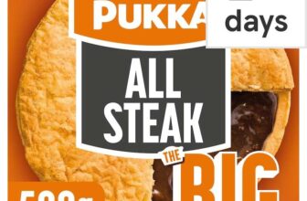 Pukka The Big One All Steak / Chicken & Mushroom Pie 500g (Clubcard Price)