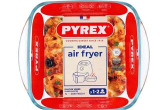 Pyrex Square Dish Free C&C