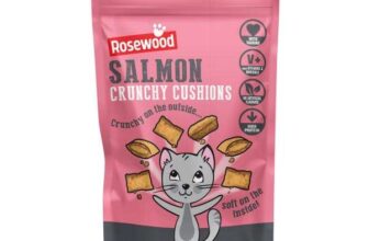 Rosewood Crunchy Salmon Cushion Cat Treats, 60g